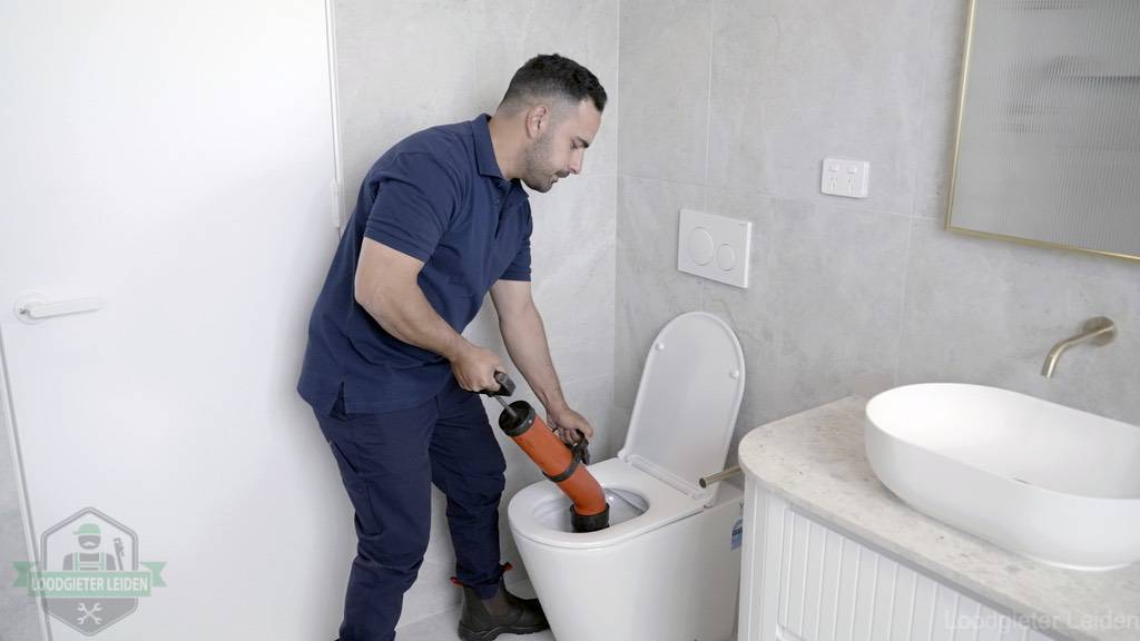 Wc Onstoppen Loodgieter Leiden